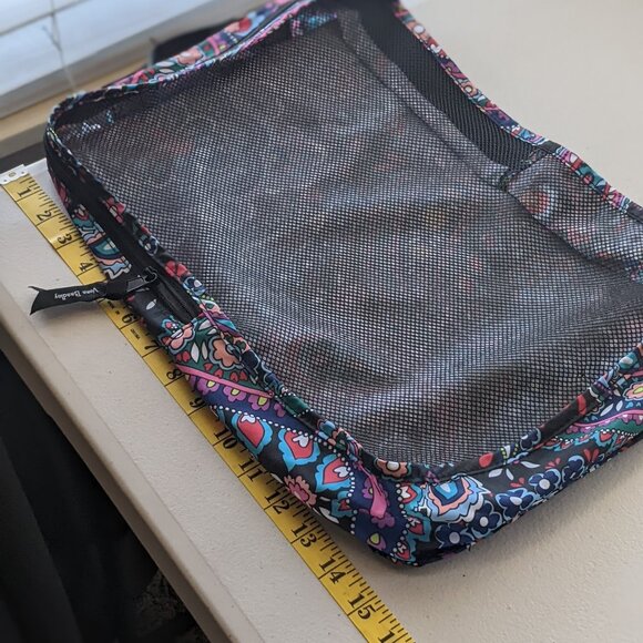 NWT Vera Bradley packing cubes, set of 3, mesh with zipper, 3 different sizes - Picture 9 of 14